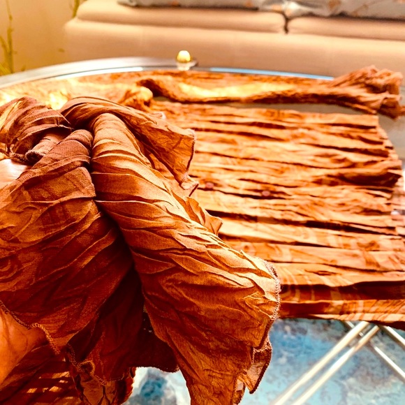 ✨ Komarov✨ Tan-Bronze Ombre V-Neck Blouse W/Double Layered Bell Sleeves - Picture 5 of 9